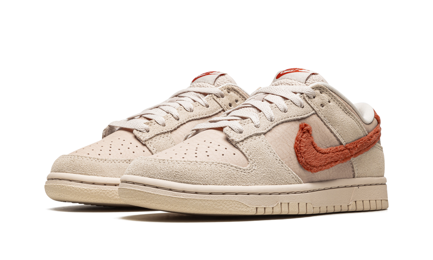 DUNK LO MNS WMNS "Terry Swoosh"