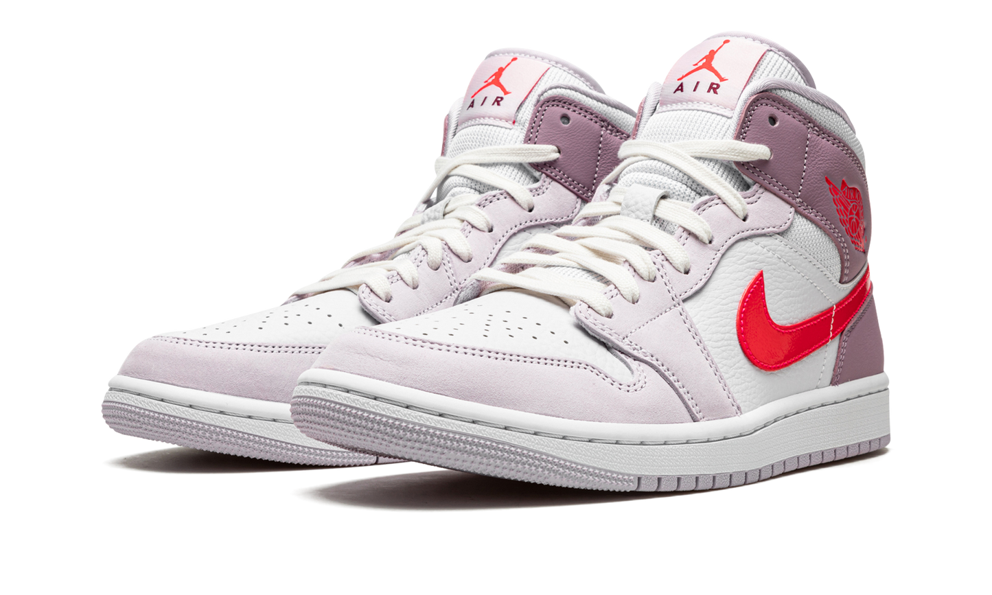 AIR JORDAN 1 MID WMNS "Valentine’s Day 2022"