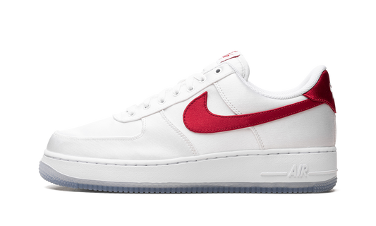 AIR FORCE 1 LO '07 WMNS "Satin White Varsity Red"