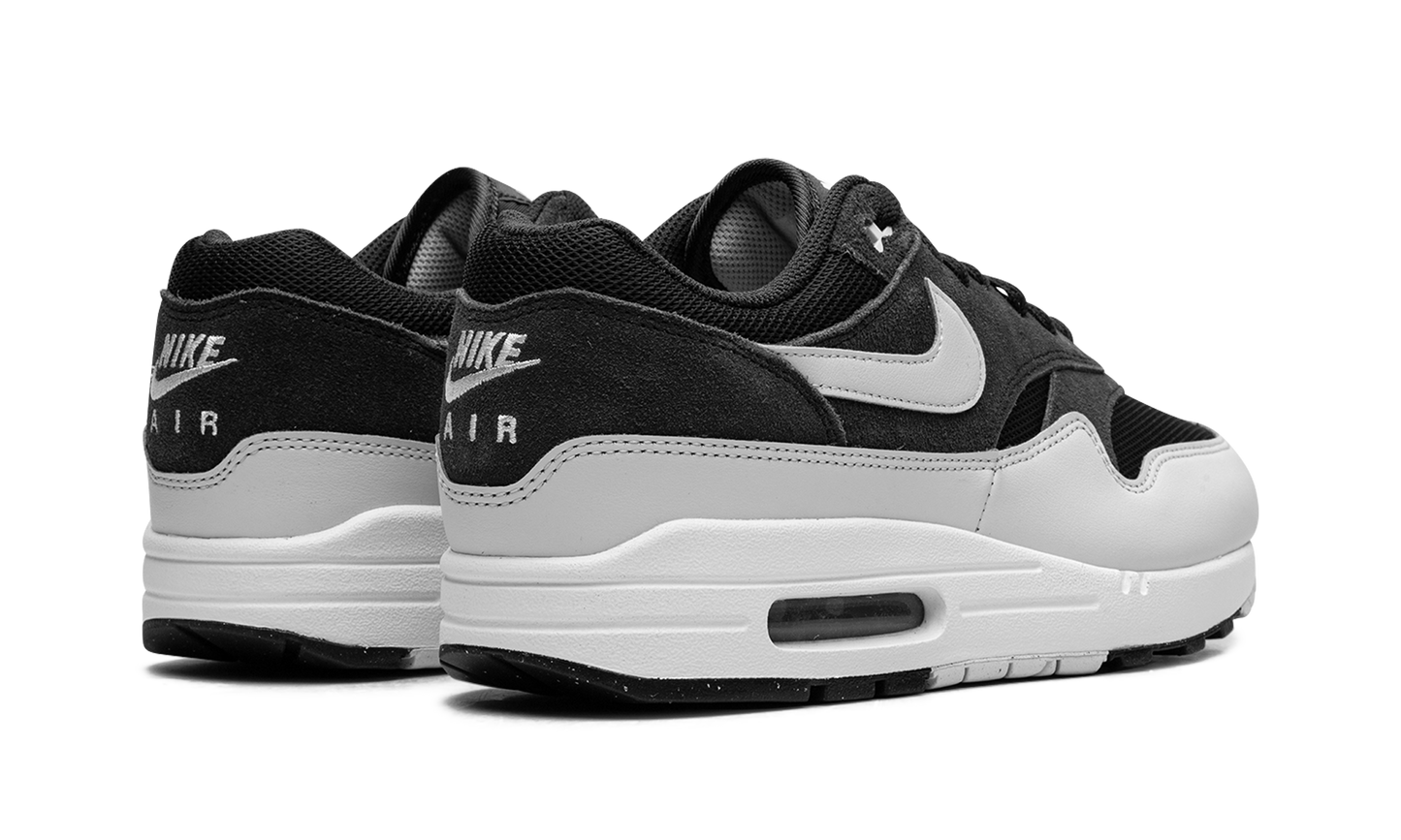 Air Max 1 Essential "Off Noir Vast Grey"