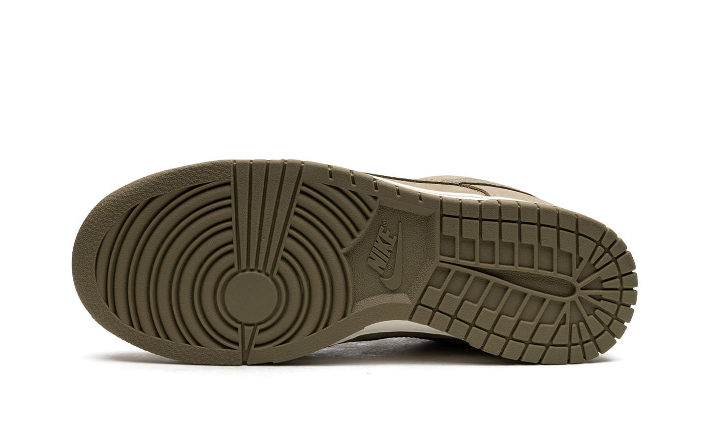 DUNK LO PRM MF WMNS "Neutral Olive"