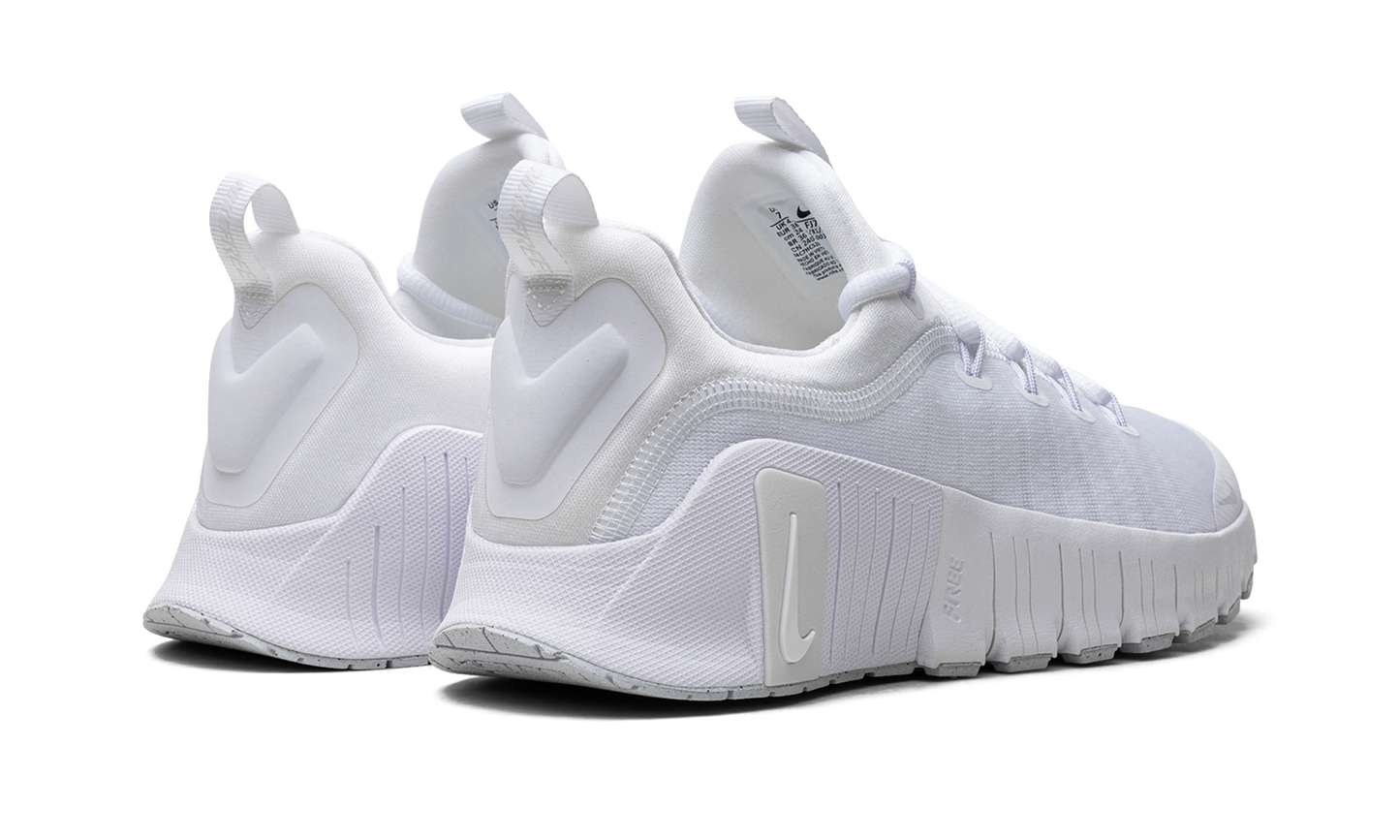 Free Metcon 6 WMNS "Platinum Tint"