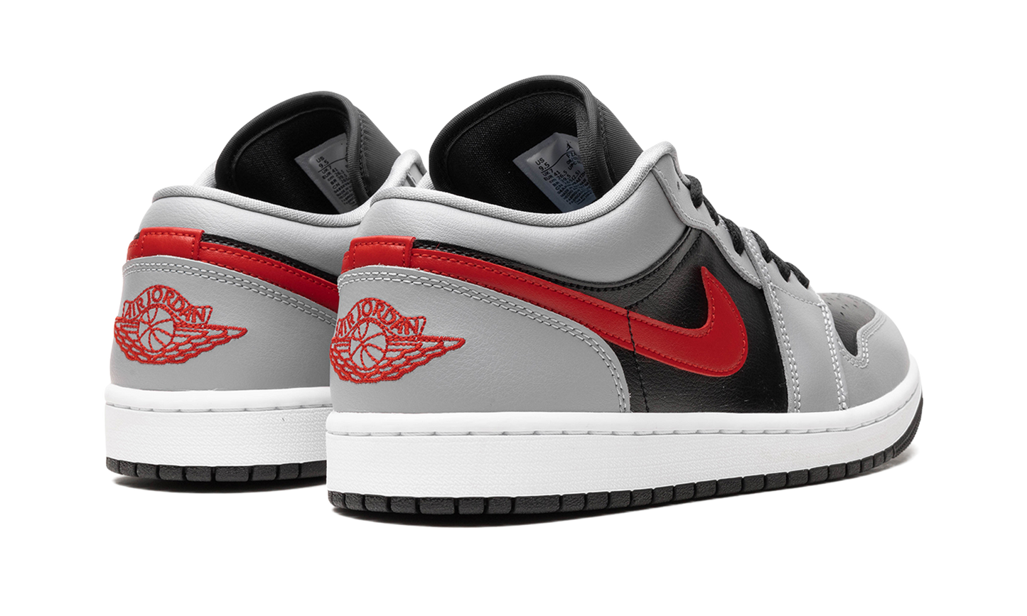 AIR JORDAN 1 WMNS "Cement Fire Red"