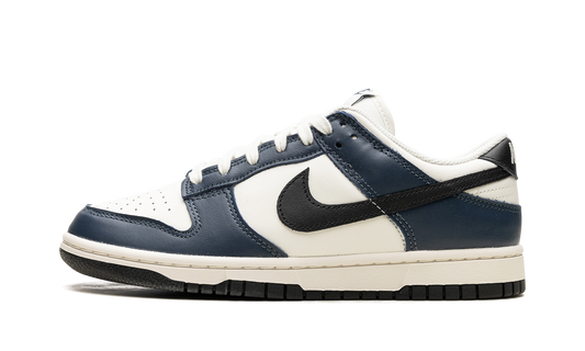 Dunk Low WMNS "Midnight Navy"