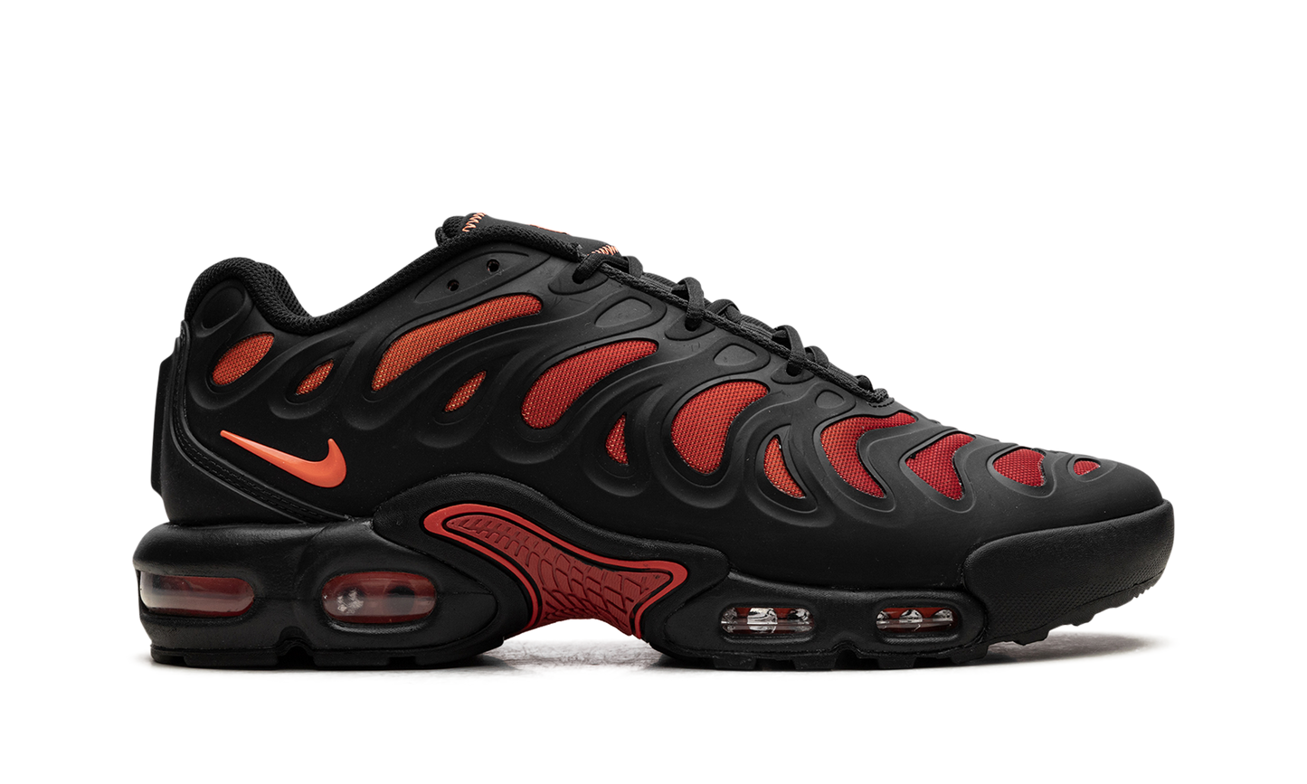 Air Max Plus Drift "Black Dragon Red"