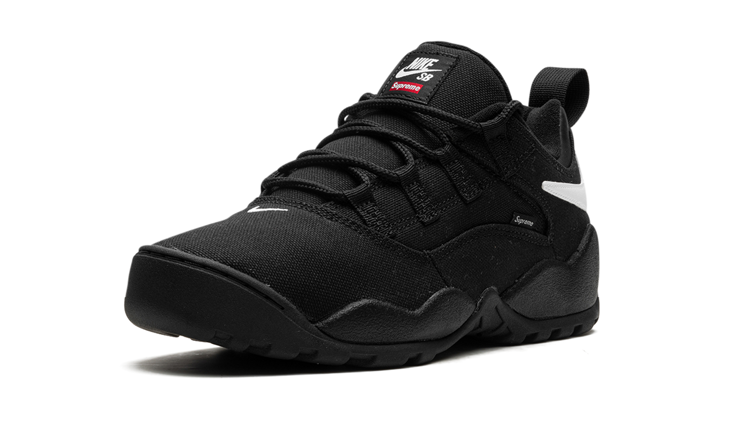 SB Darwin Low "Supreme - Black"