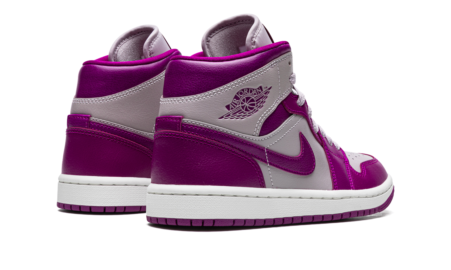AIR JORDAN 1 MID WMNS "Magenta"