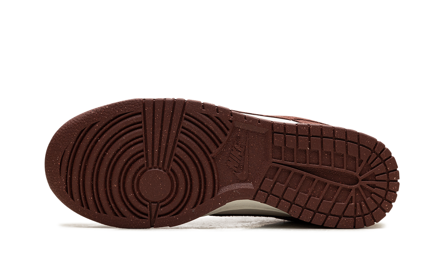 Dunk Low Next Nature WMNS "Red Sepia"