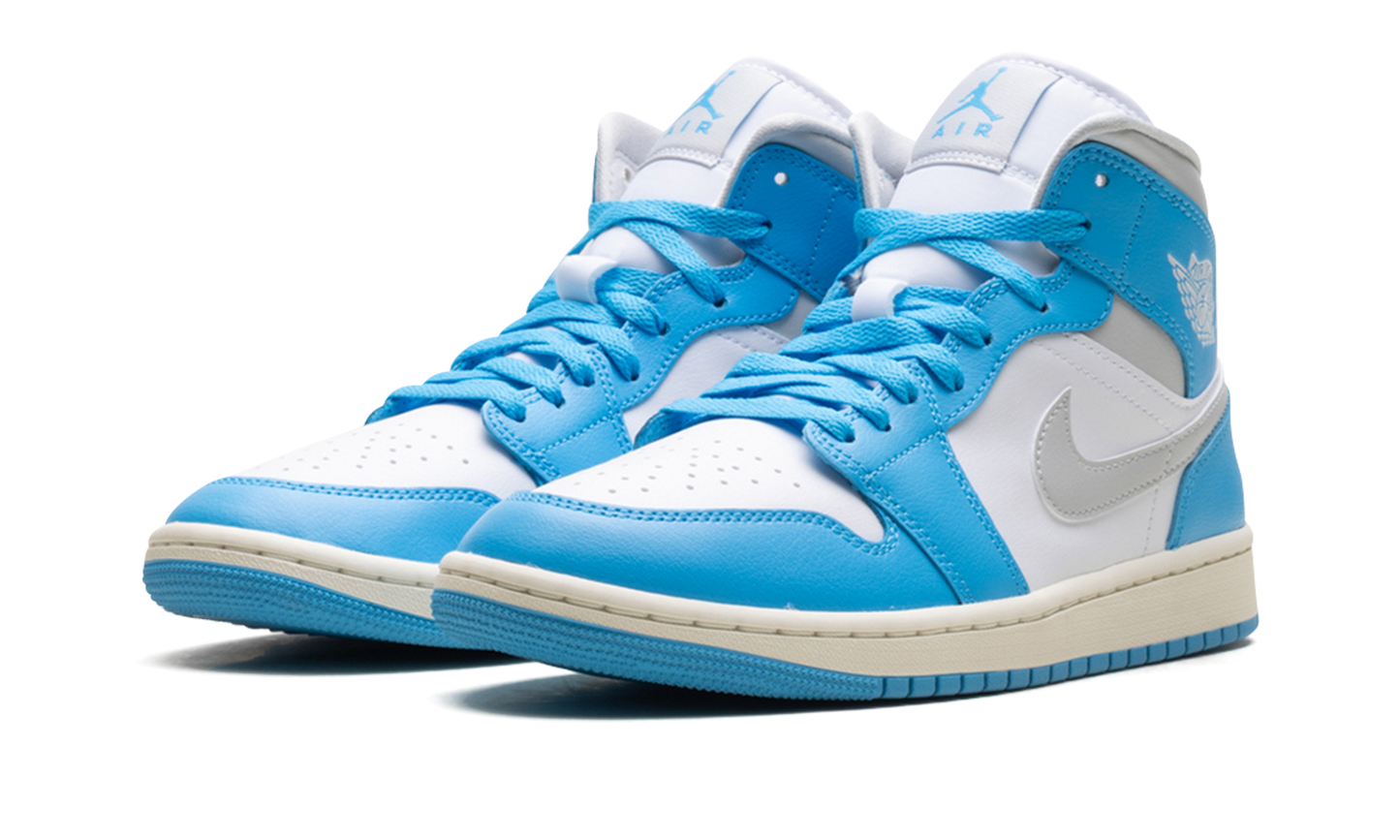 Jordan 1 Mid WMNS "Dark Powder Blue White Sail Neutral Grey"