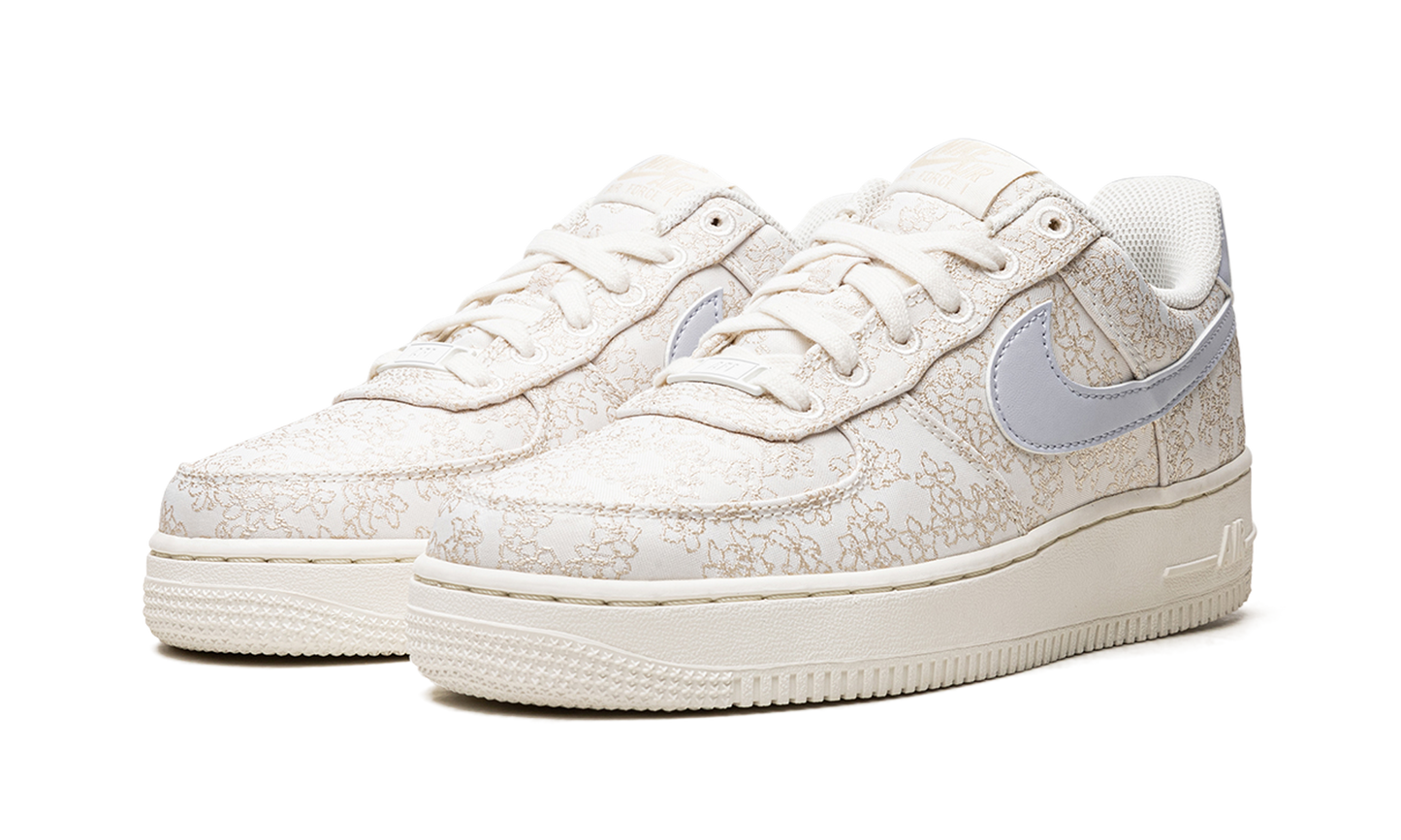 AIR FORCE 1 '07 SE JACQ WMNS "Flower Embroidery"