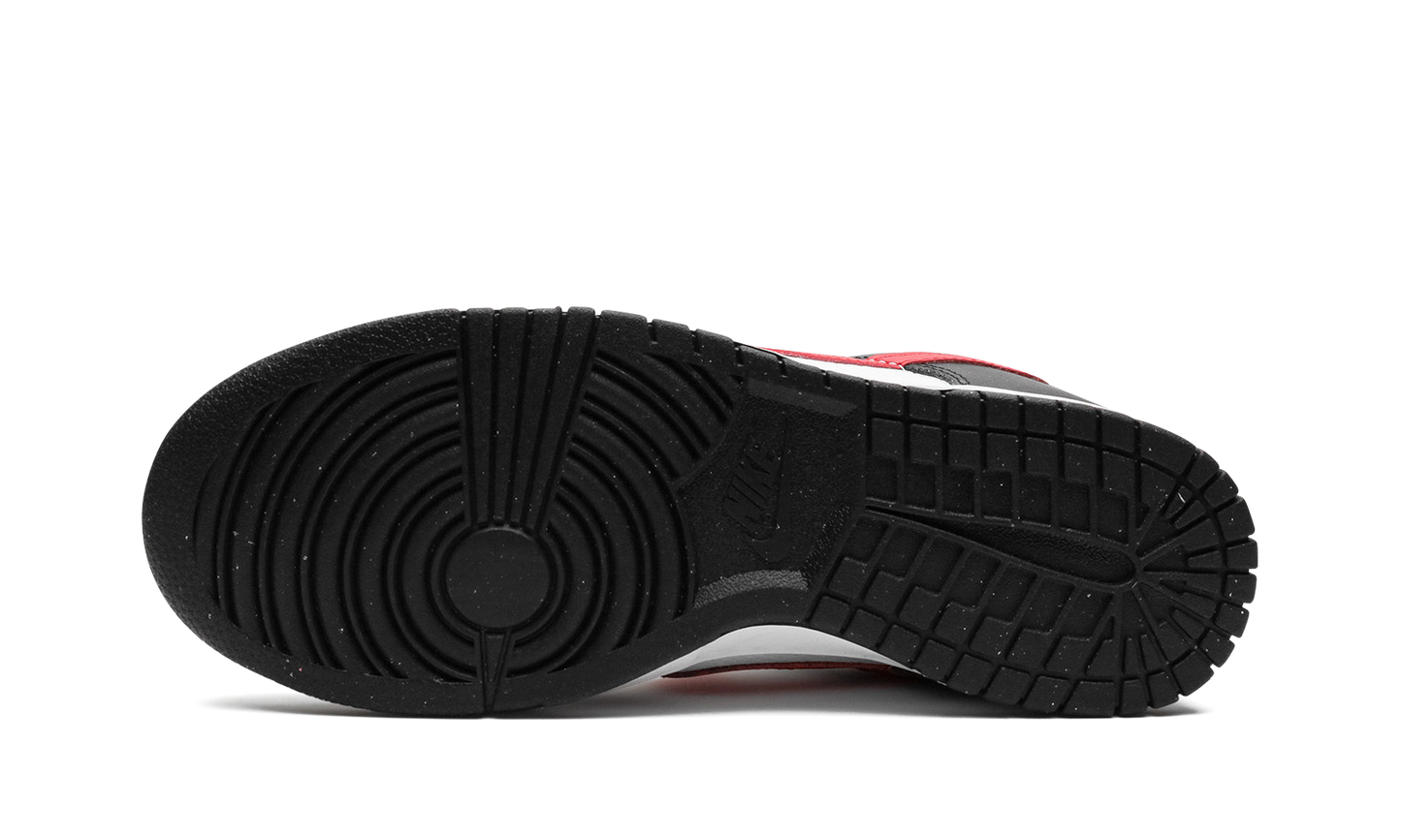 Dunk Low Retro "Red Swoosh Panda"