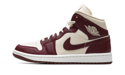 AIR JORDAN 1 WMNS "Split Cherrywood Red"