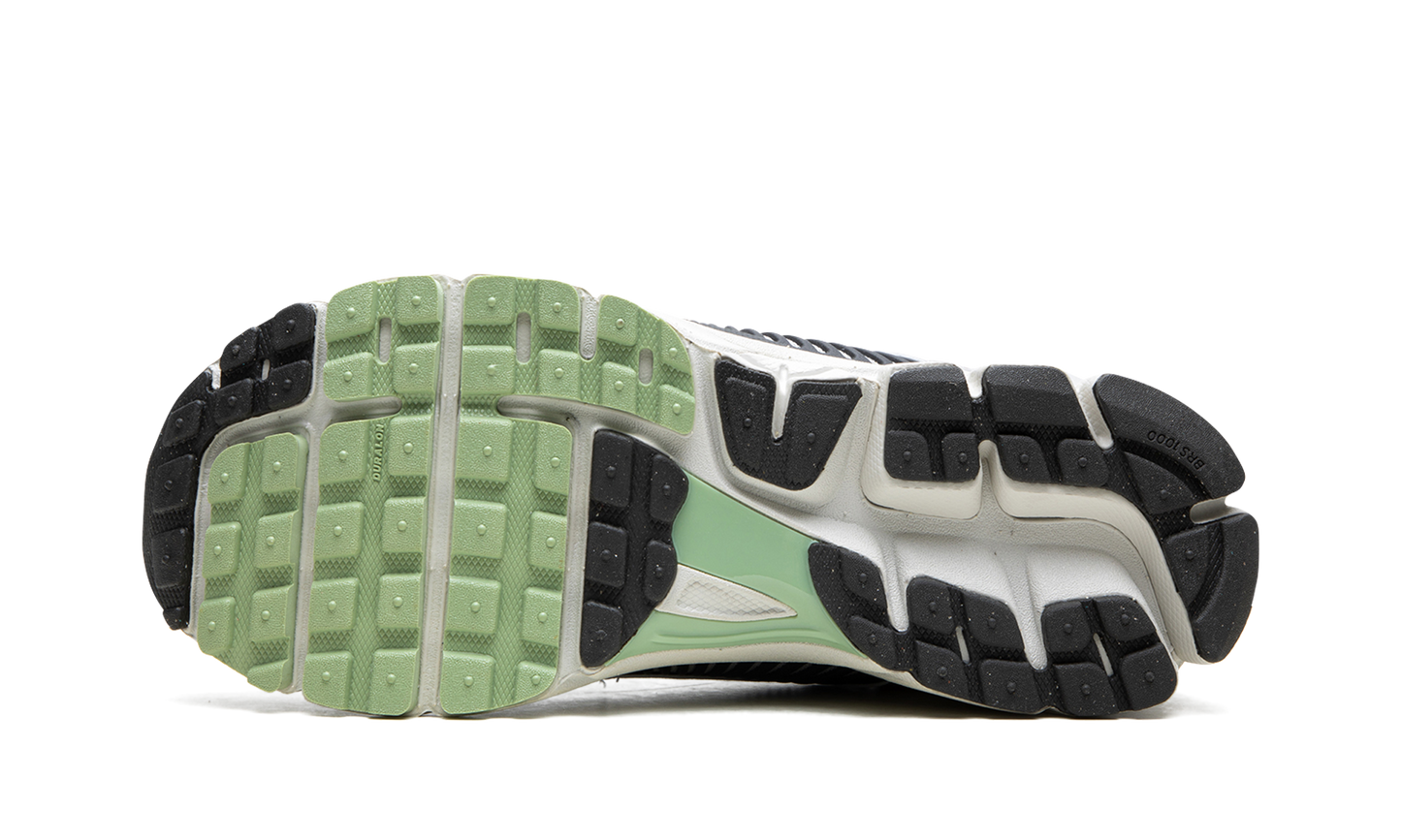 VOMERO 5 WMNS "Cobblestone"