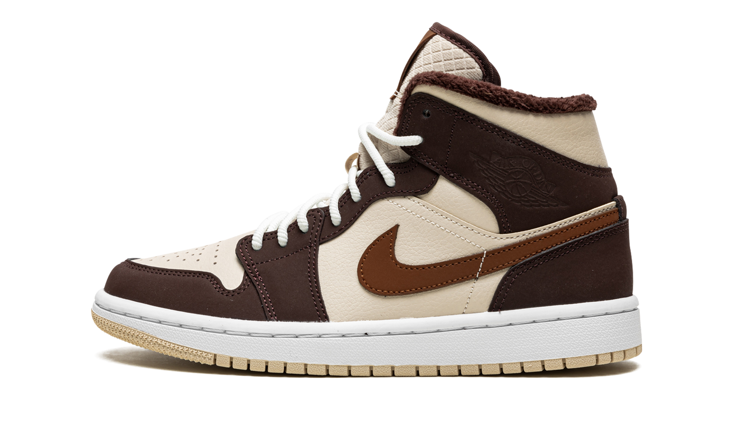 AIR JORDAN 1 MID SE WMNS "Brown Basalt Fleece"