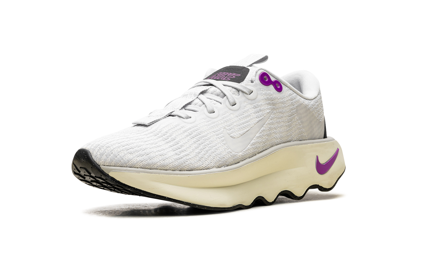 Motiva WMNS "Photon Dust Hyper Violet Coconut Milk"