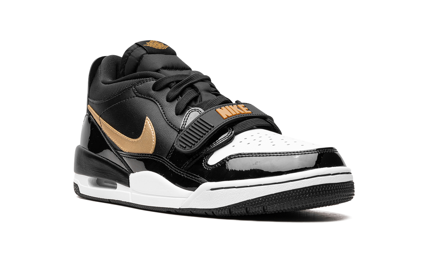 Air Jordan Legacy 312 Low "Black Metallic Gold"