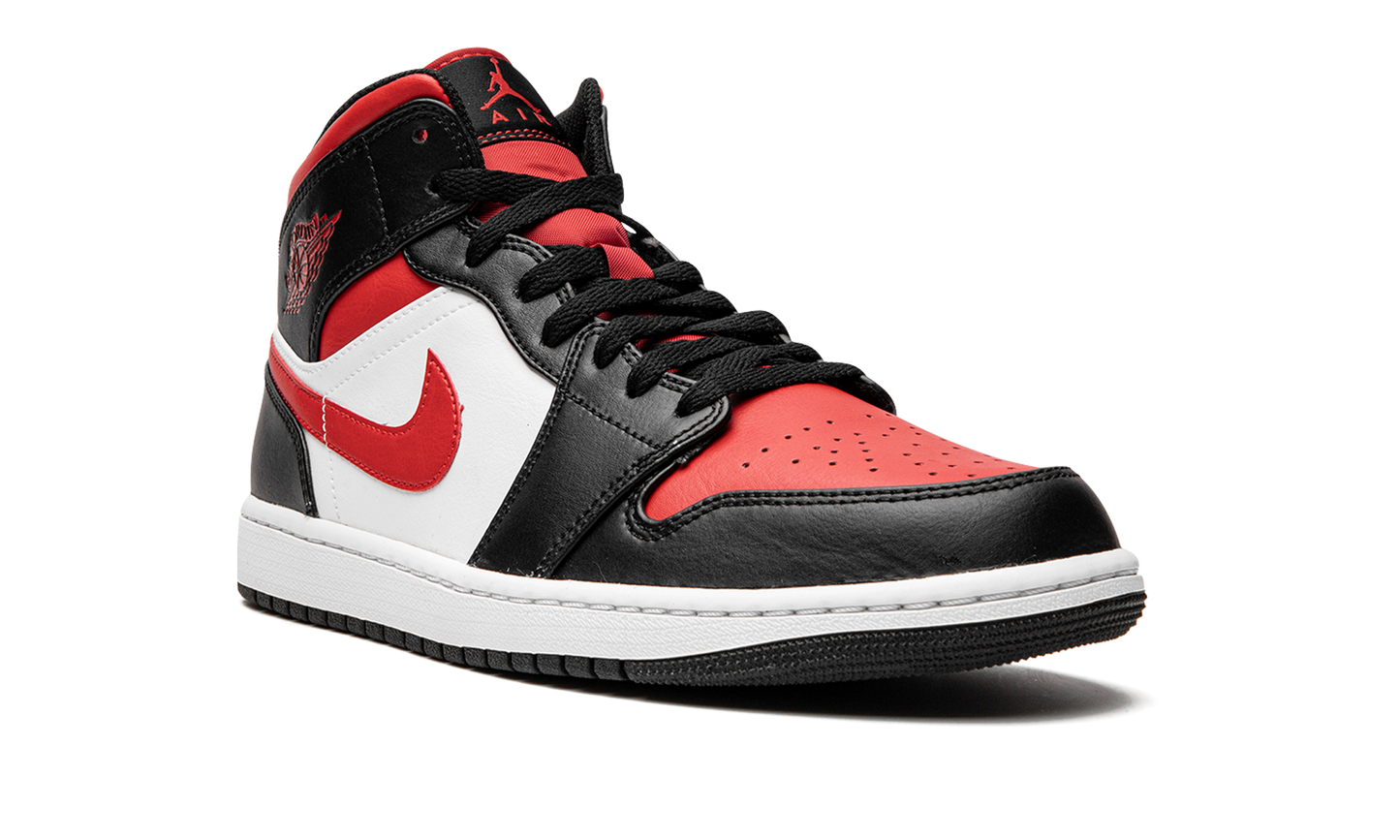 Air Jordan 1 Mid "Bred Toe"