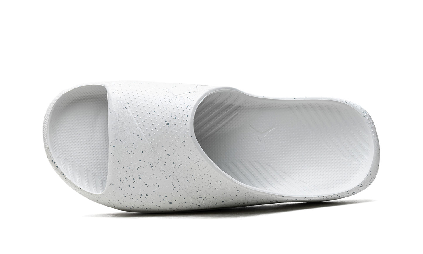 Post Slide "Light Silver Mica Green"