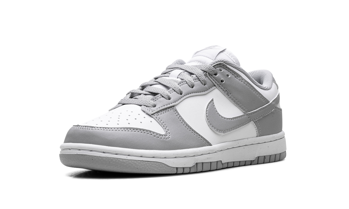 Dunk Low Next Nature WMNS "Light Smoke Grey"