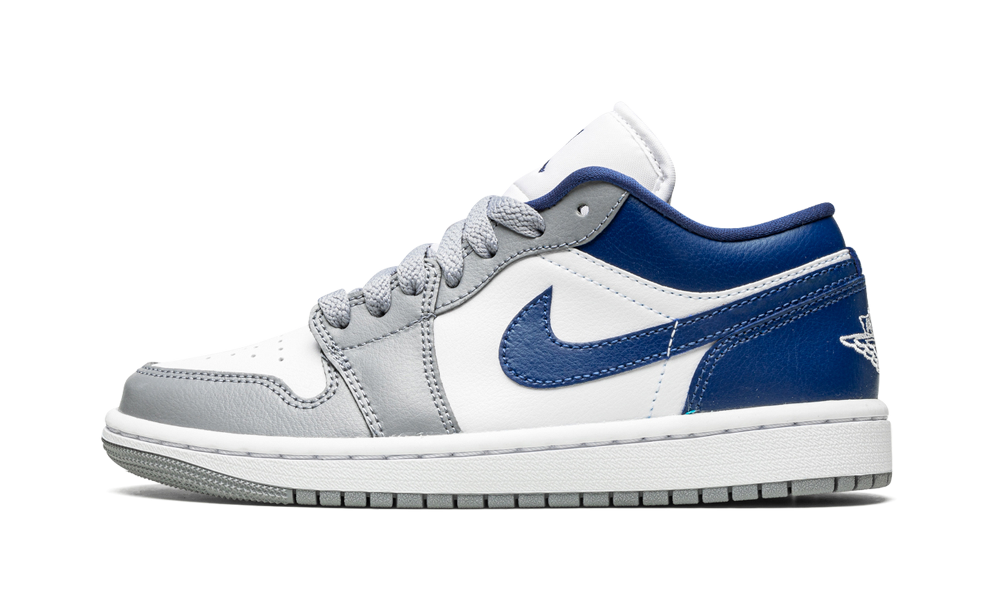 Air Jordan 1 Low WMNS "Stealth / French Blue"