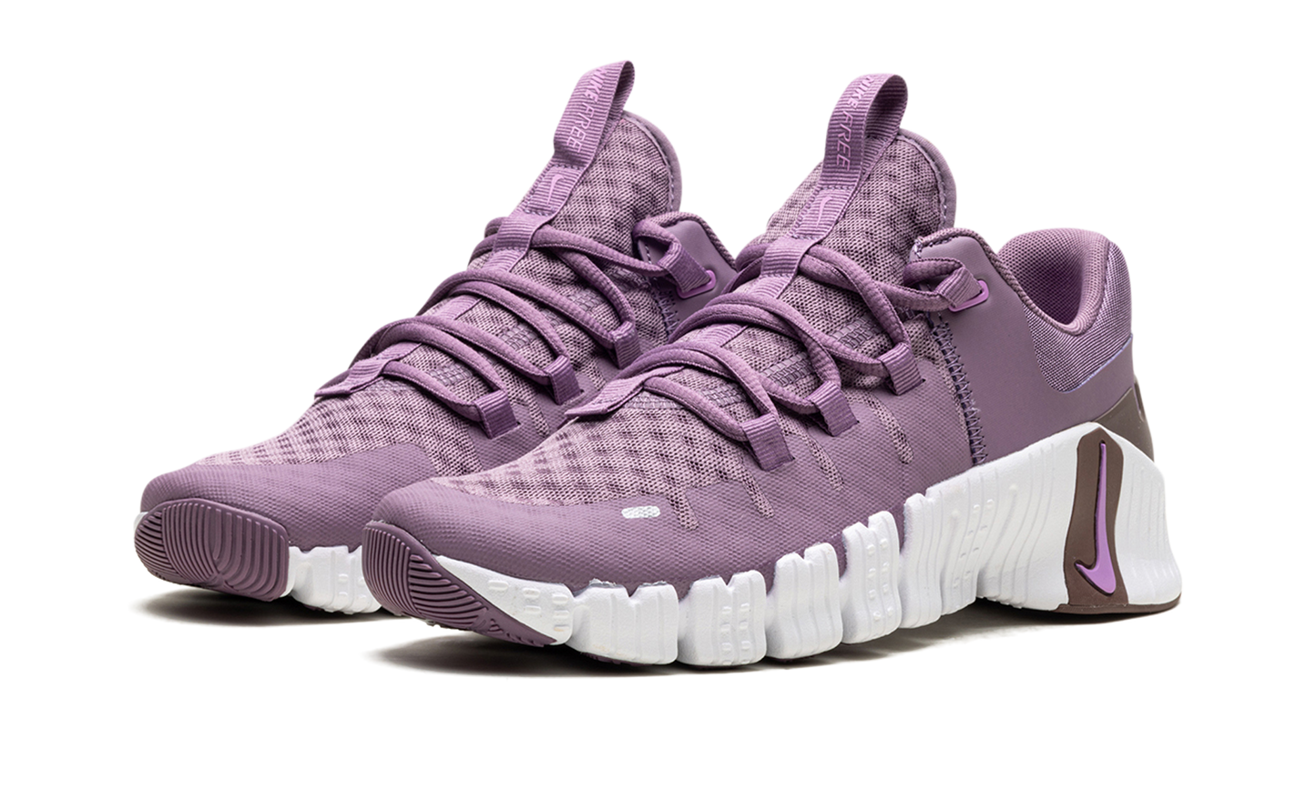 Free Metcon 5 WMNS "Violet Dust"