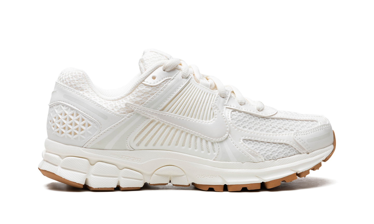WMNS Nike Zoom Vomero 5 "SAIL GUM"