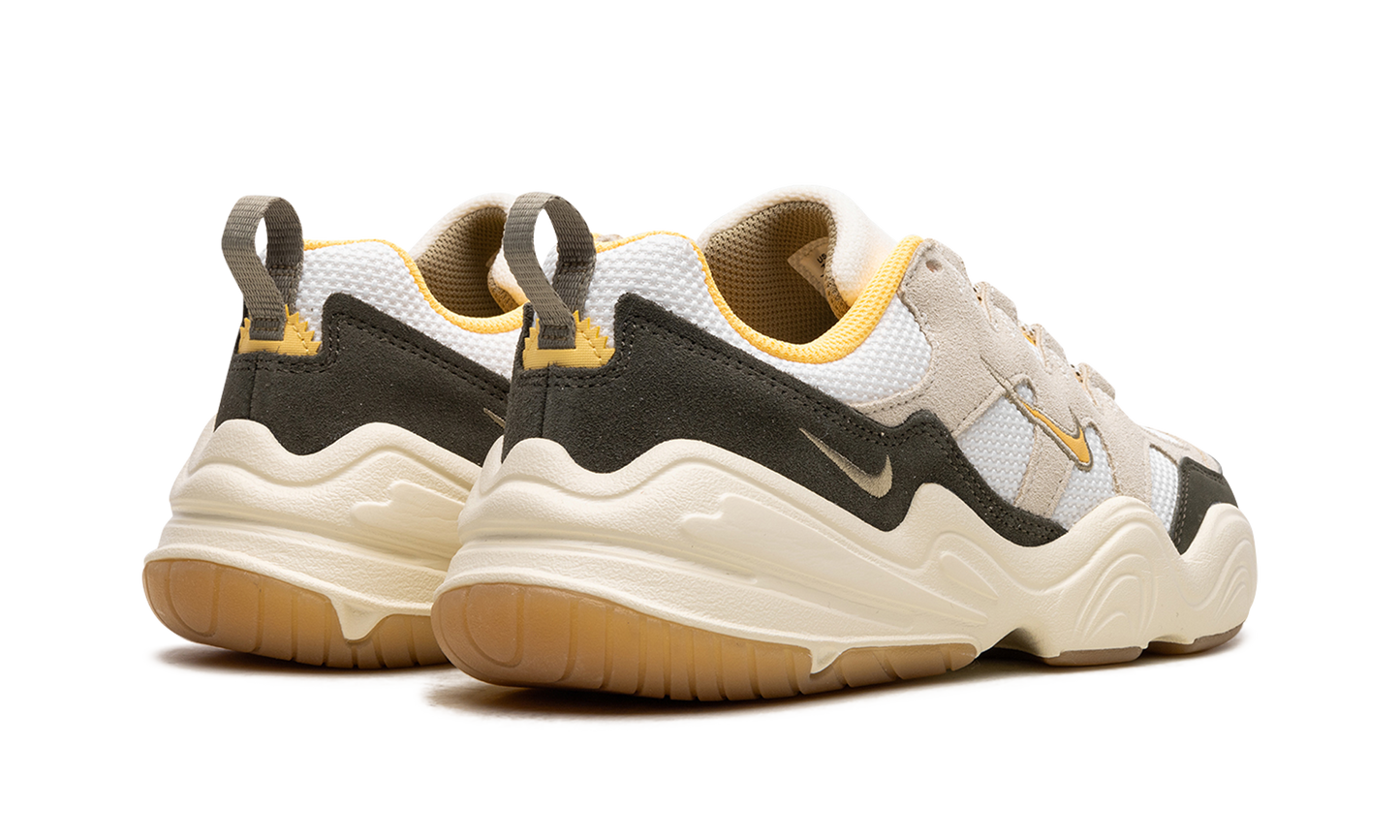 TECH HERA WMNS "Coconut Milk"