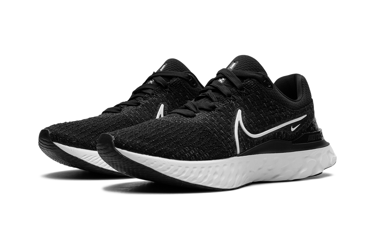 REACT INFINITY RUN FK 3 WMNS "Black / White"