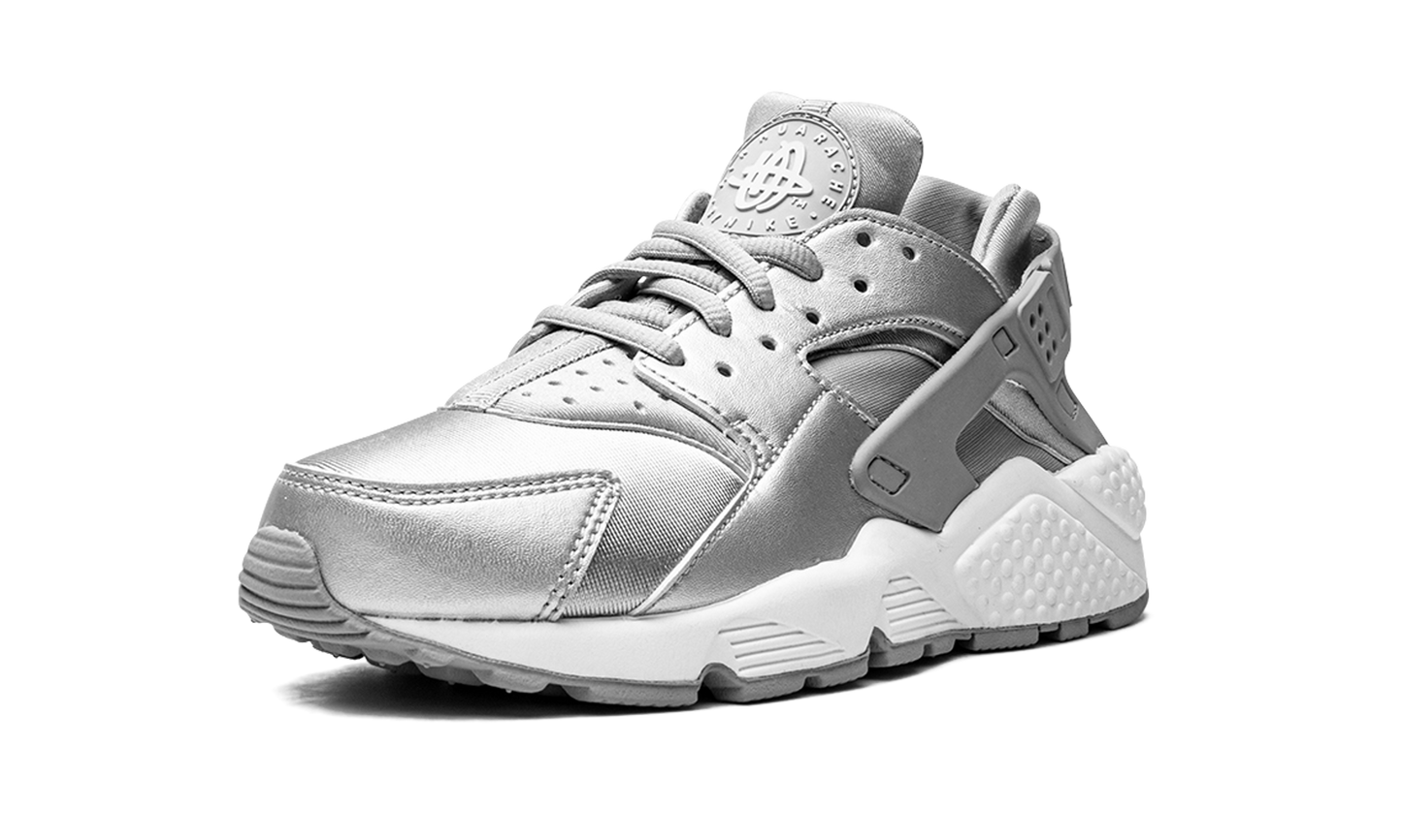 AIR HUARACHE RUN SE WMNS