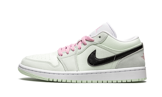 AIR JORDAN 1 LO SE WMNS "Barely Green"