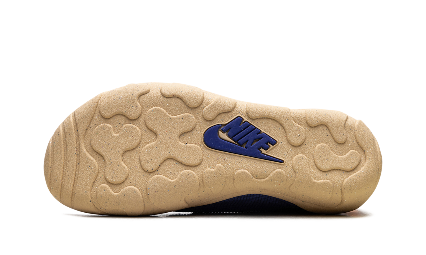 Aqua Turf "Deep Night Laser Orange Gum"