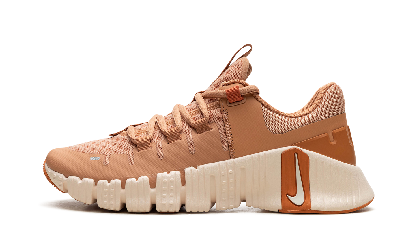 FREE METCON 5 WMNS "Amber Brown"