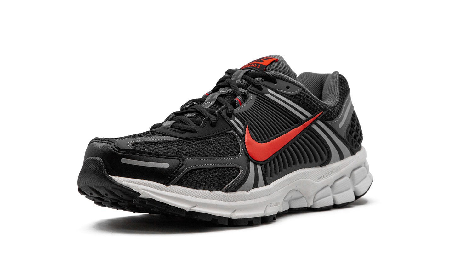 Air Zoom Vomero 5 "Black Picante Red"