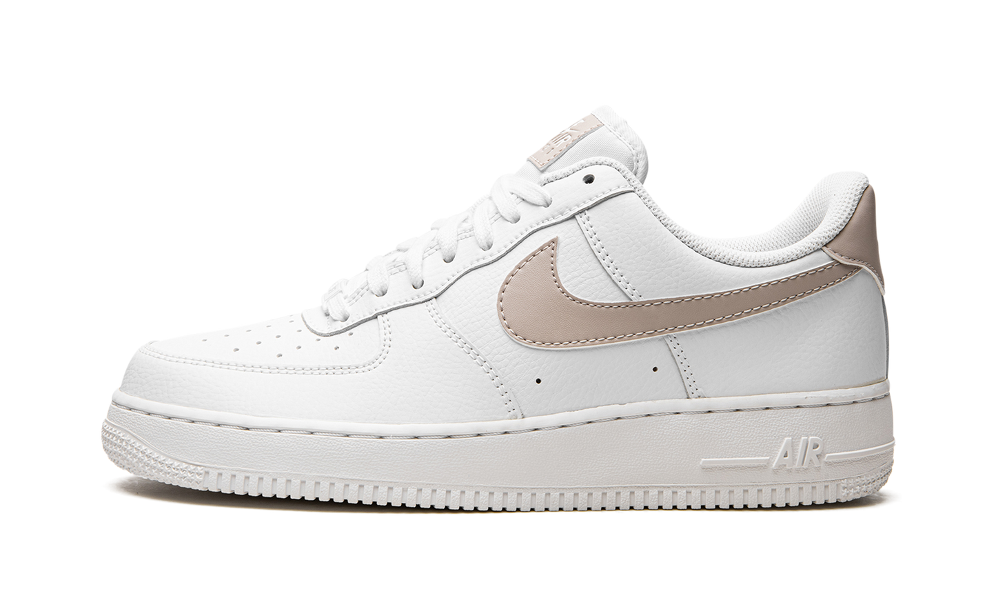 AIR FORCE 1 '07 LO WMNS "White Fossil Stone (W)"
