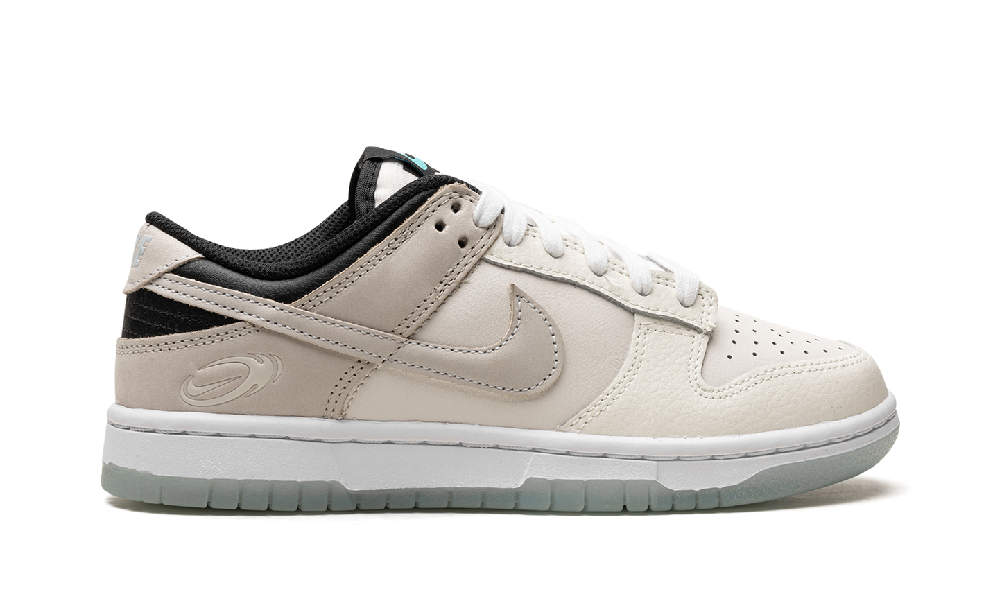 DUNK LOW WMNS "Supersonic"