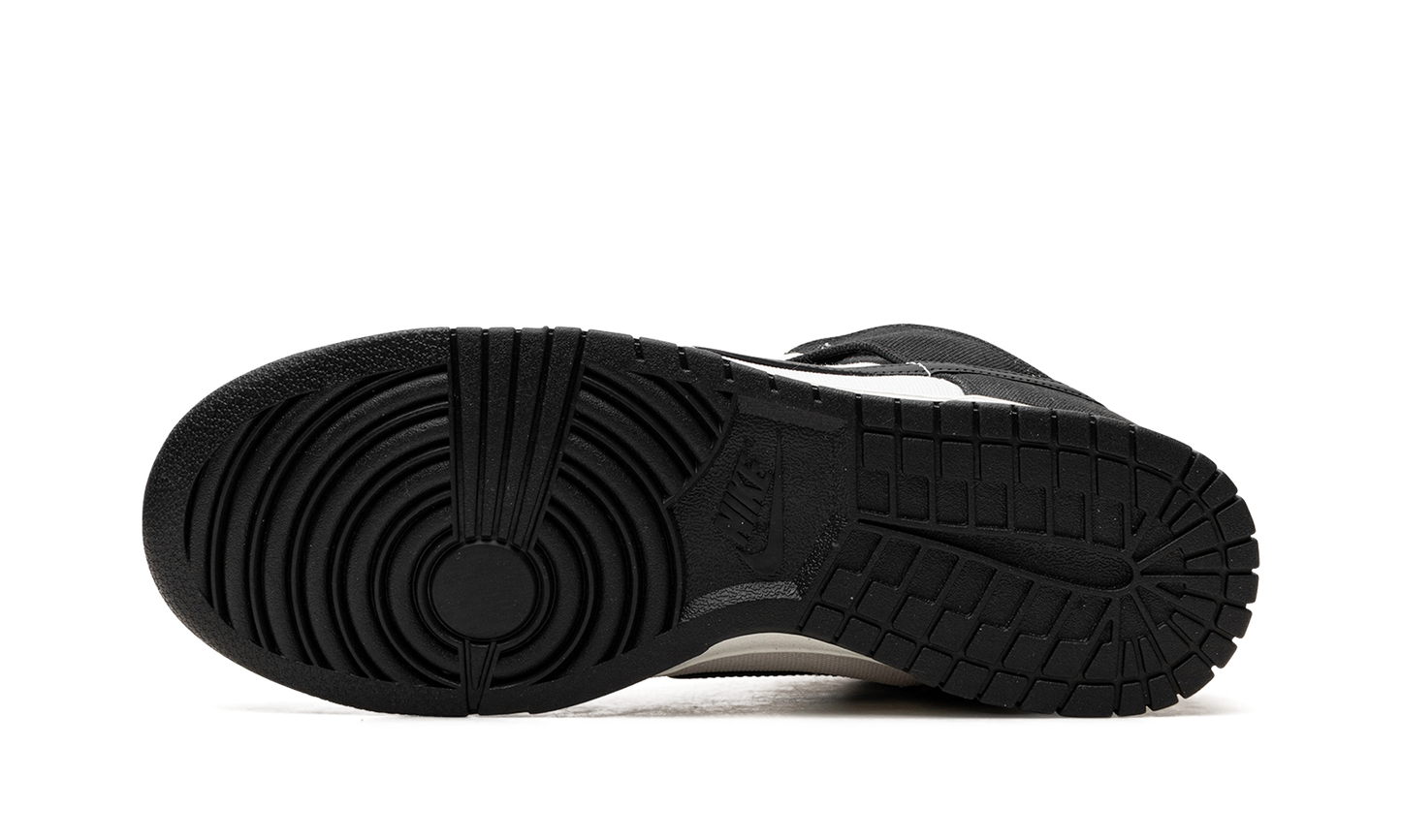 Dunk Mid "Black / White"