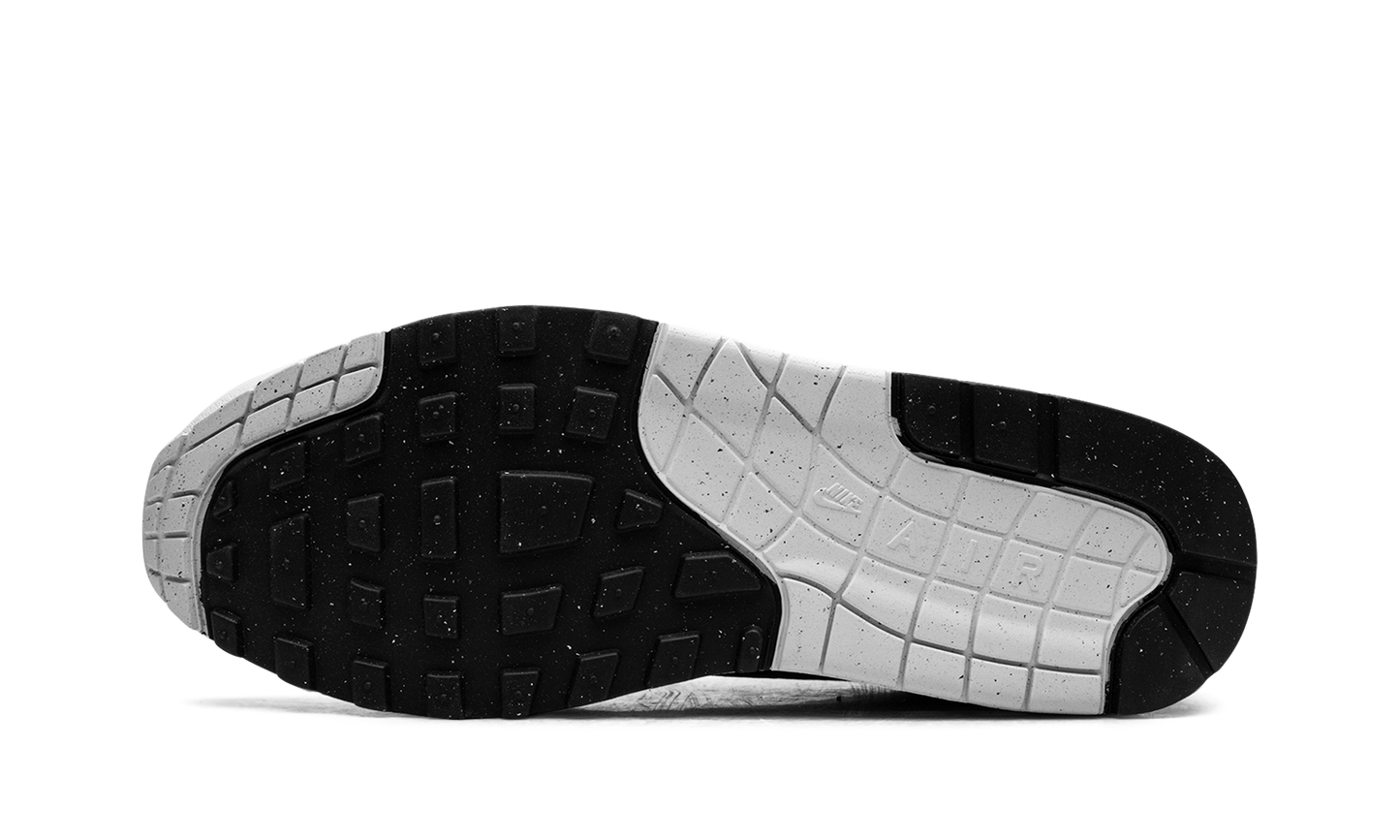 Air Max 1 Essential "Off Noir Vast Grey"