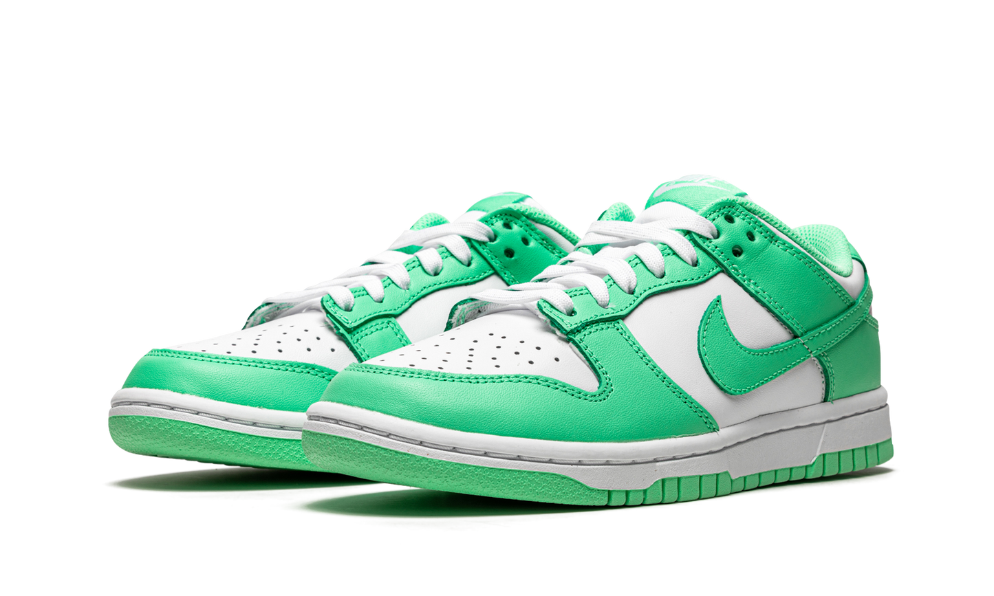 DUNK LOW WMNS "Green Glow"