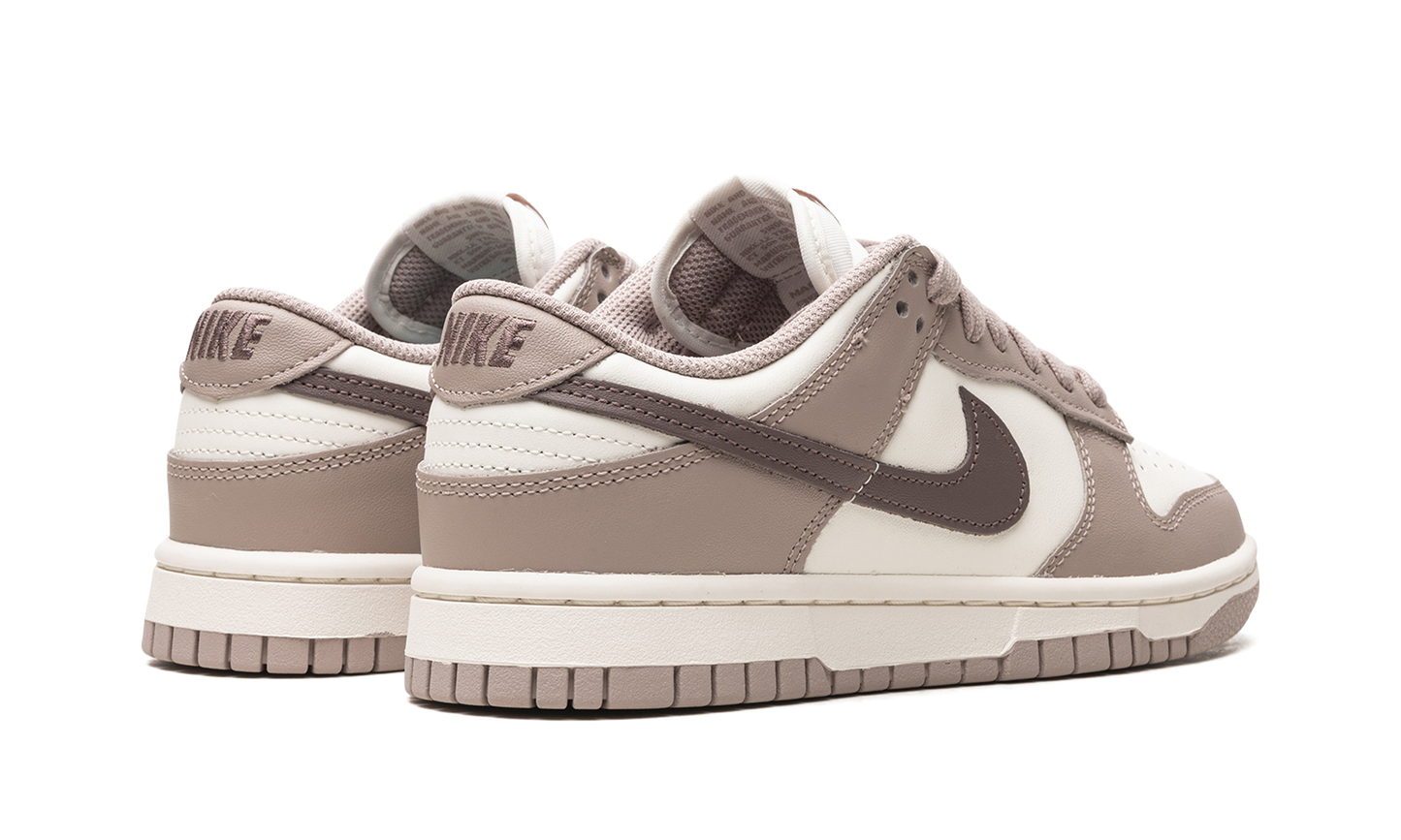 DUNK LOW WMNS "Diffused Taupe"