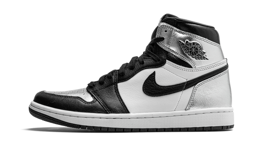 AIR JORDAN 1 RETRO HIGH OG WMNS "Silver Toe"