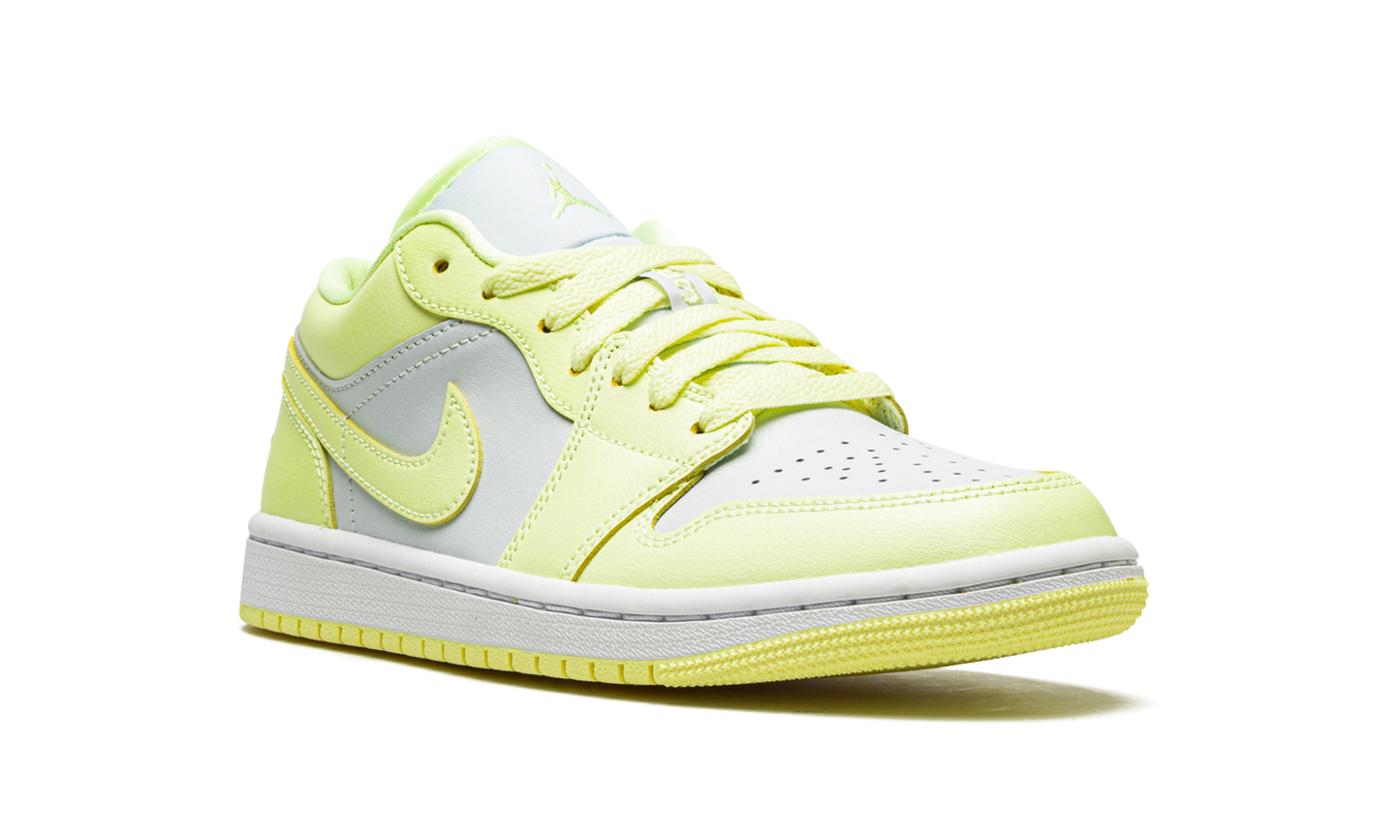 AIR JORDAN 1 LO WMNS "Lemonade"