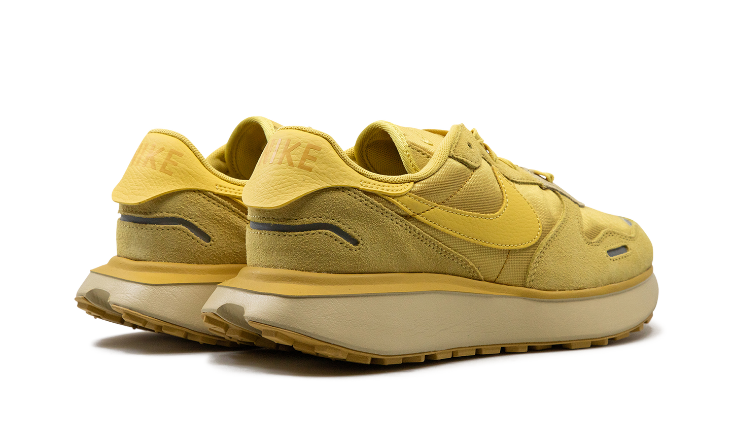 PHOENIX WAFFLE WMNS "University Gold"
