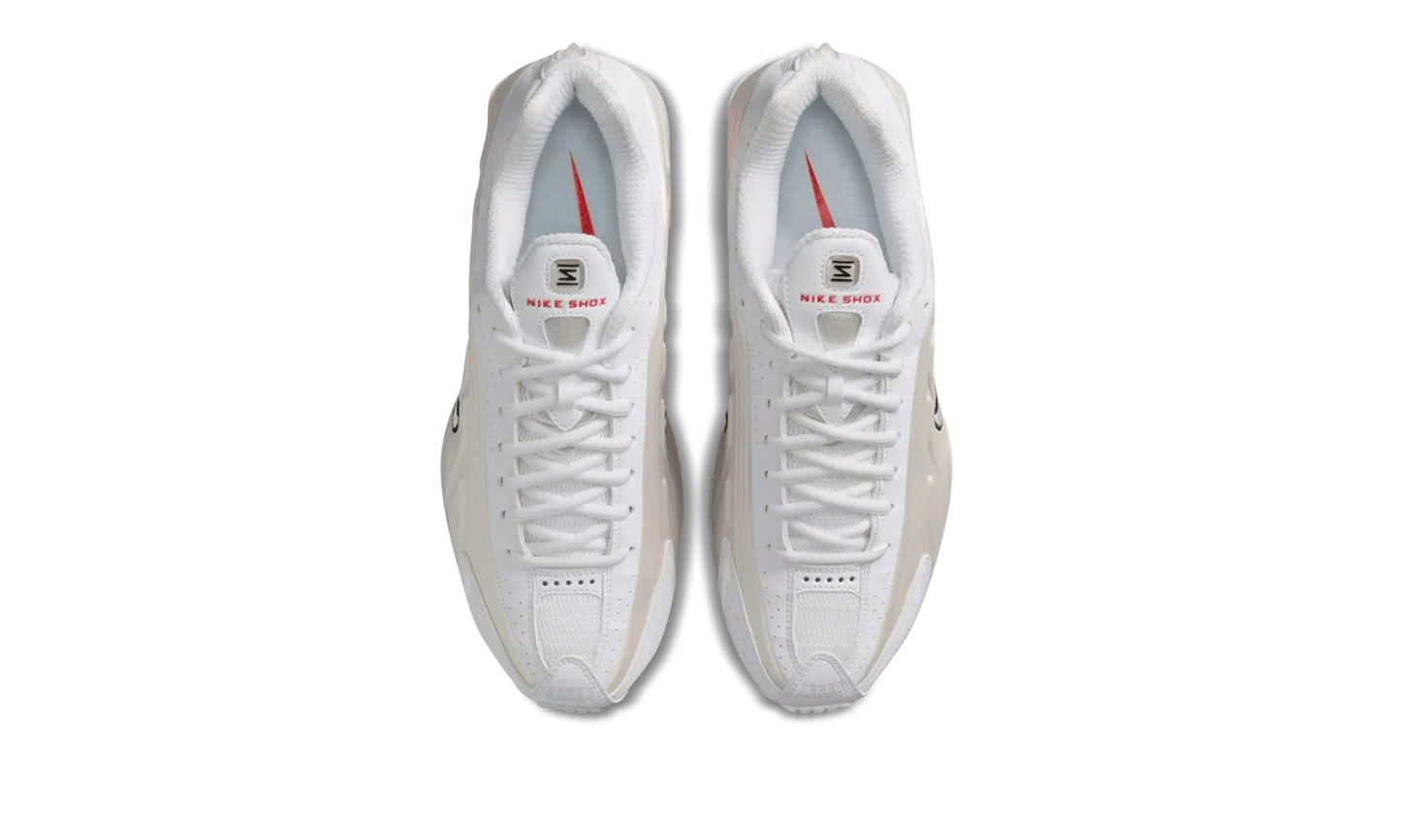 Shox R4 WMNS "White Picante Red"