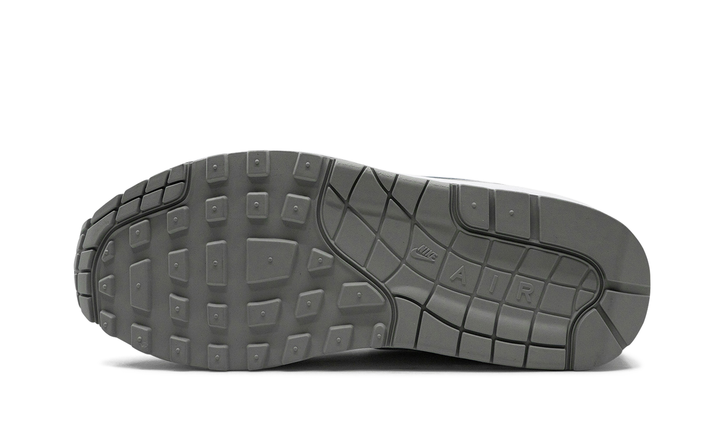 AIR MAX 1 '87 LX WMNS "Light Smoke Grey"