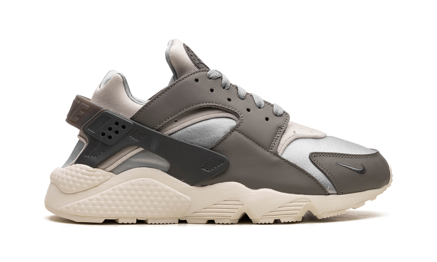 AIR HUARACHE "LIGHT SMOKE GREY"