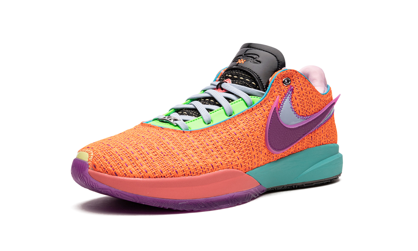 LeBron 20 "Chosen 1"