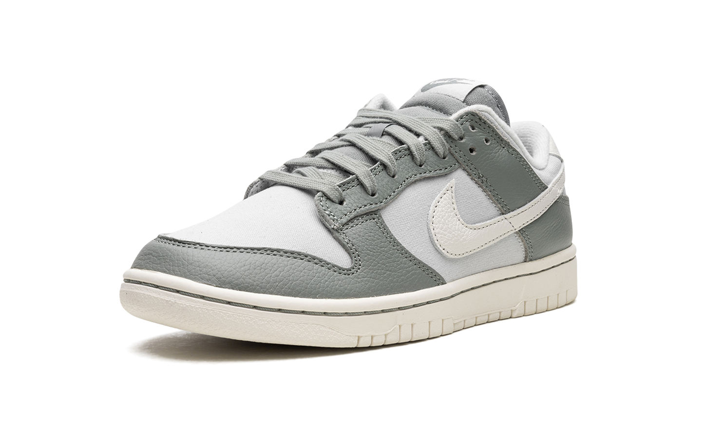 Dunk Low Retro PRM "Mica Green"