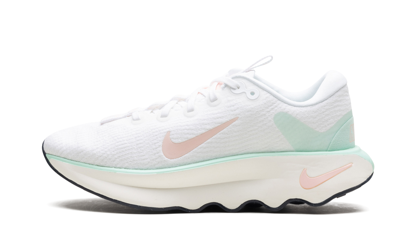 Motiva WMNS "White Mint Foam Sail Sunset Tint"