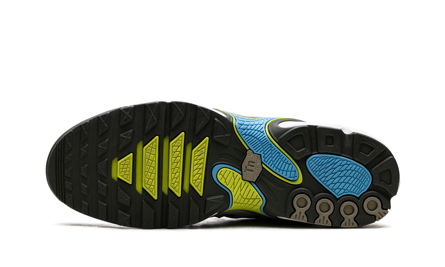 Air Max Plus Drift "Cyber Baltic Blue"