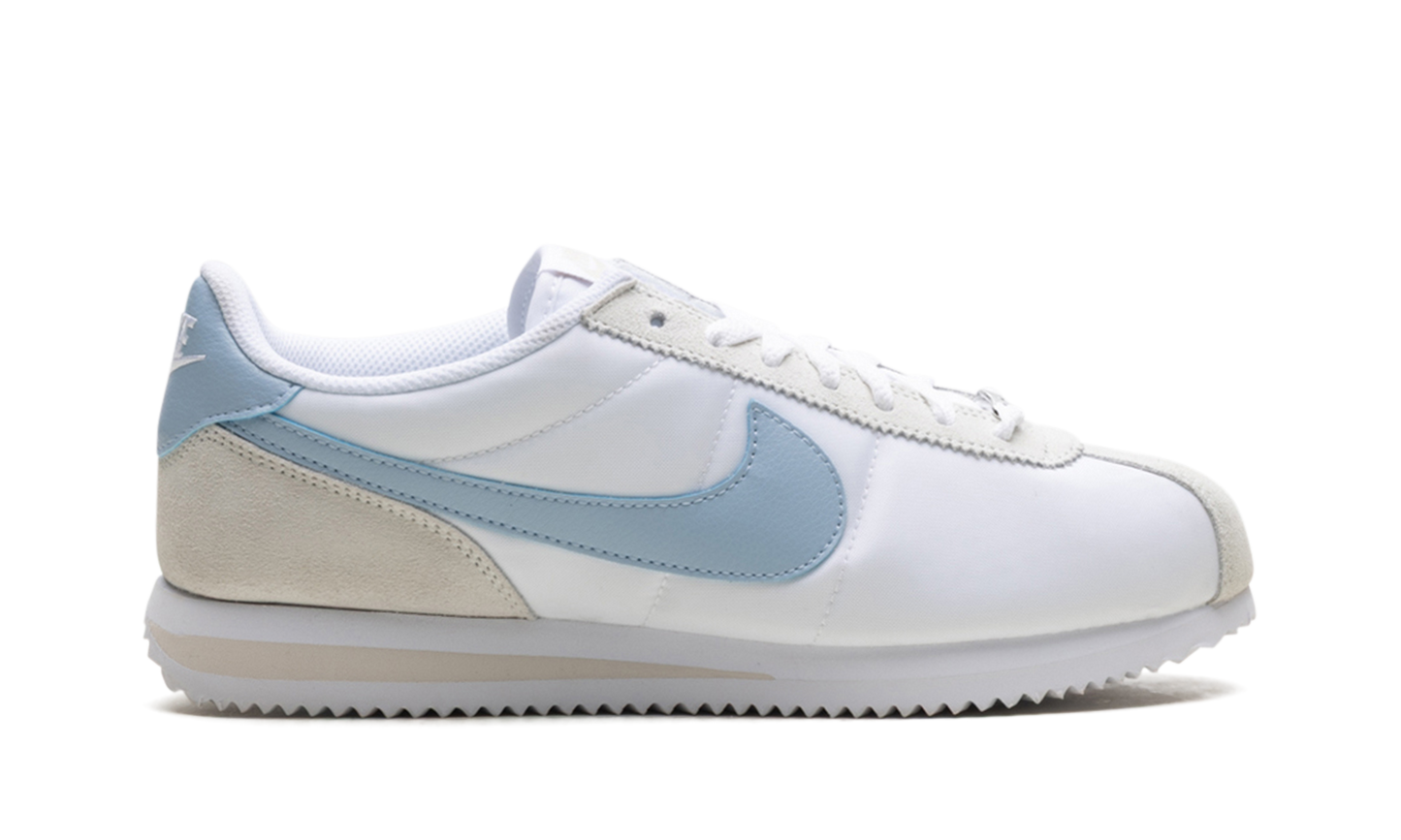 Cortez WMNS "White/Light Armory Blue/Light Orewood Brown"